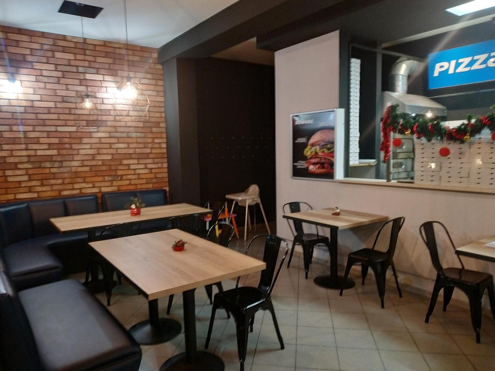 Pokoje Nad Pizzeria Познань Екстер'єр фото